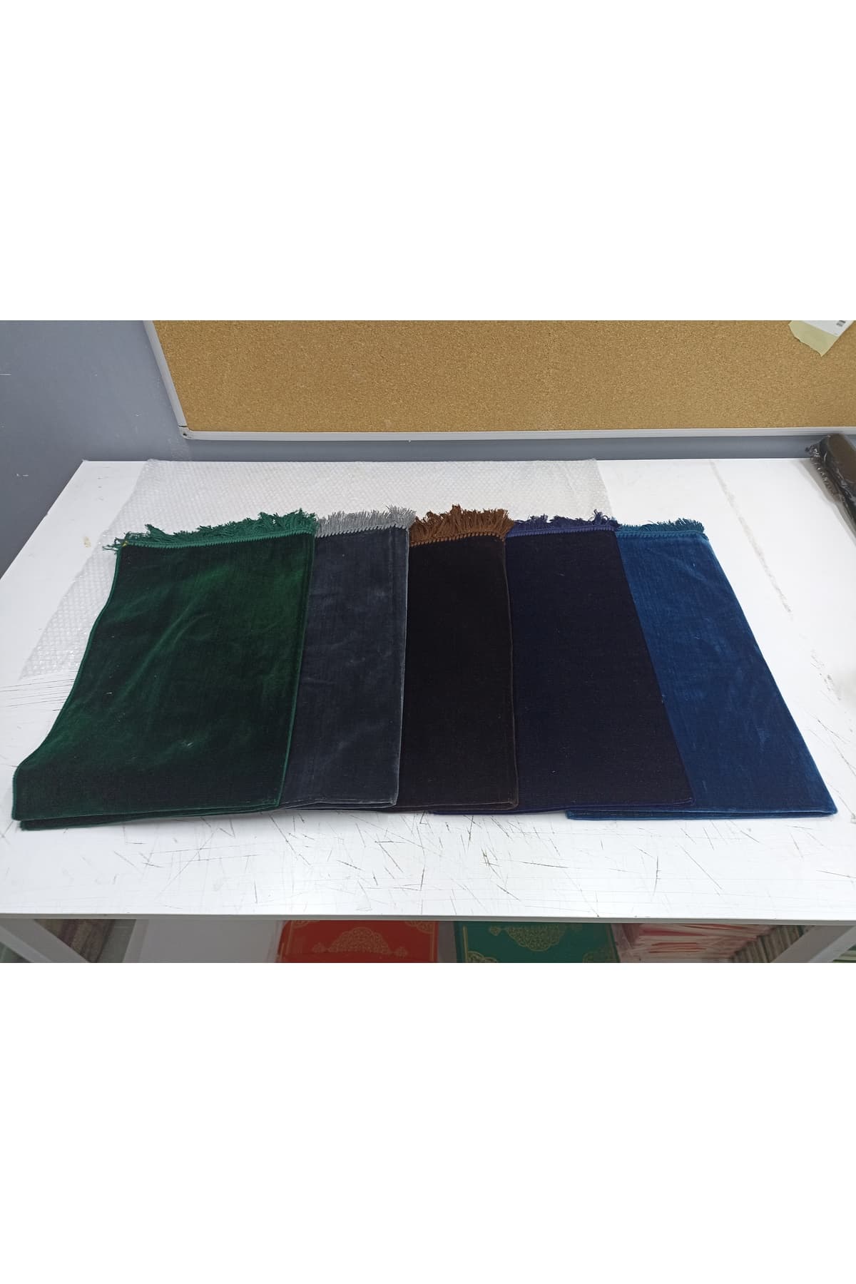 Karma Renk Hiç Desensiz Kadife Seccade Namazlık Dodya İmalat Sık Dokuma Şık 550 600 gram — görsel 6