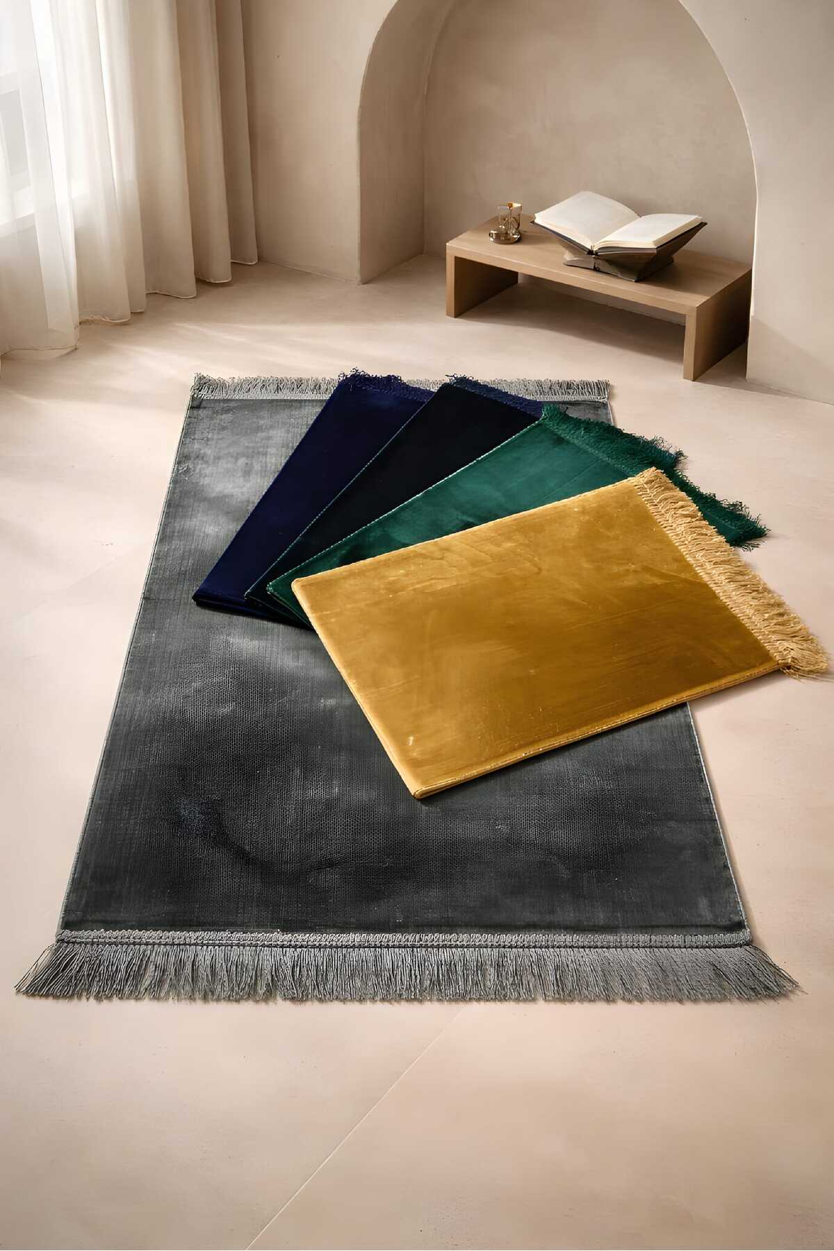 Karma Yumuşak Şık Desensiz Düz Seccade 700 Gr Hafif Namazlık